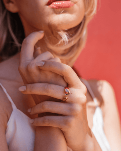 Anello regolabile con lettera personalizzata- Oro